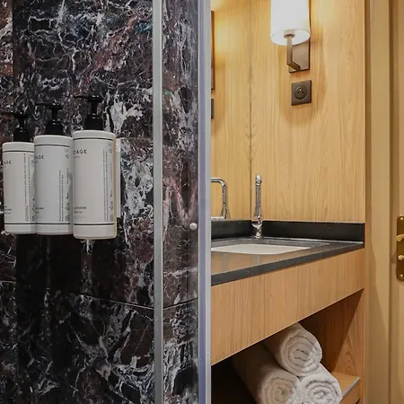 Merveil - Signature - Eiffel Tower Terrace Apartment
