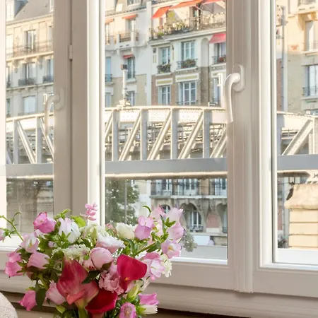 Merveil - Signature - Eiffel Tower Terrace * Paris