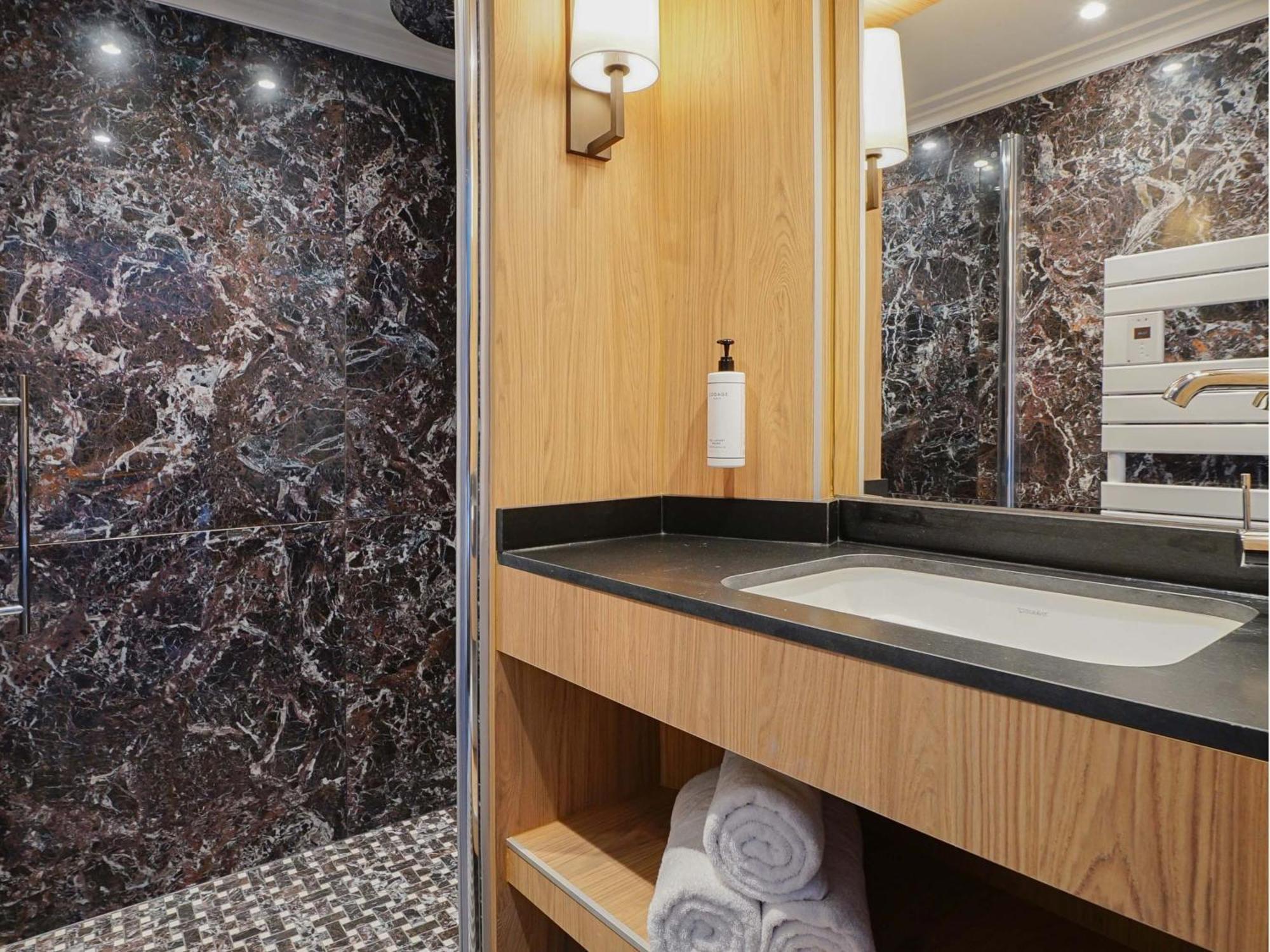 Merveil - Signature - Eiffel Tower Terrace Apartment Paris